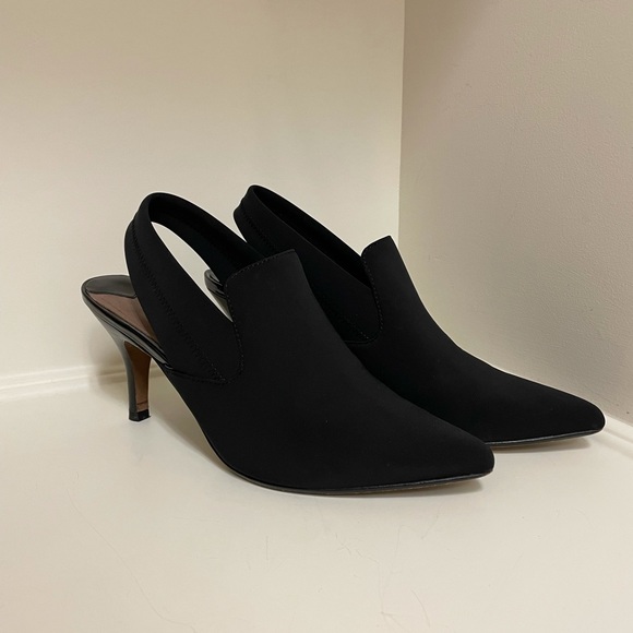 Donald Pliner Size 8 1/5 Black Heel - Picture 3 of 5